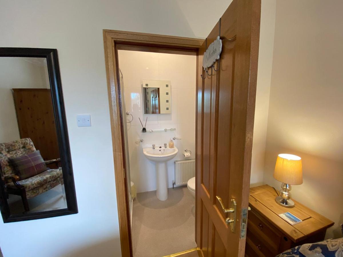 Manor House Bed & Breakfast Stornoway  Exterior photo