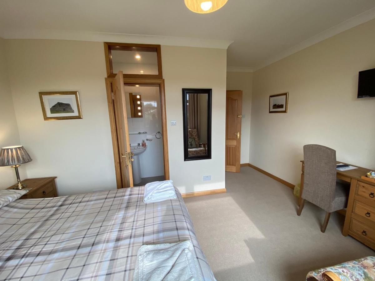 Manor House Bed & Breakfast Stornoway  Exterior photo