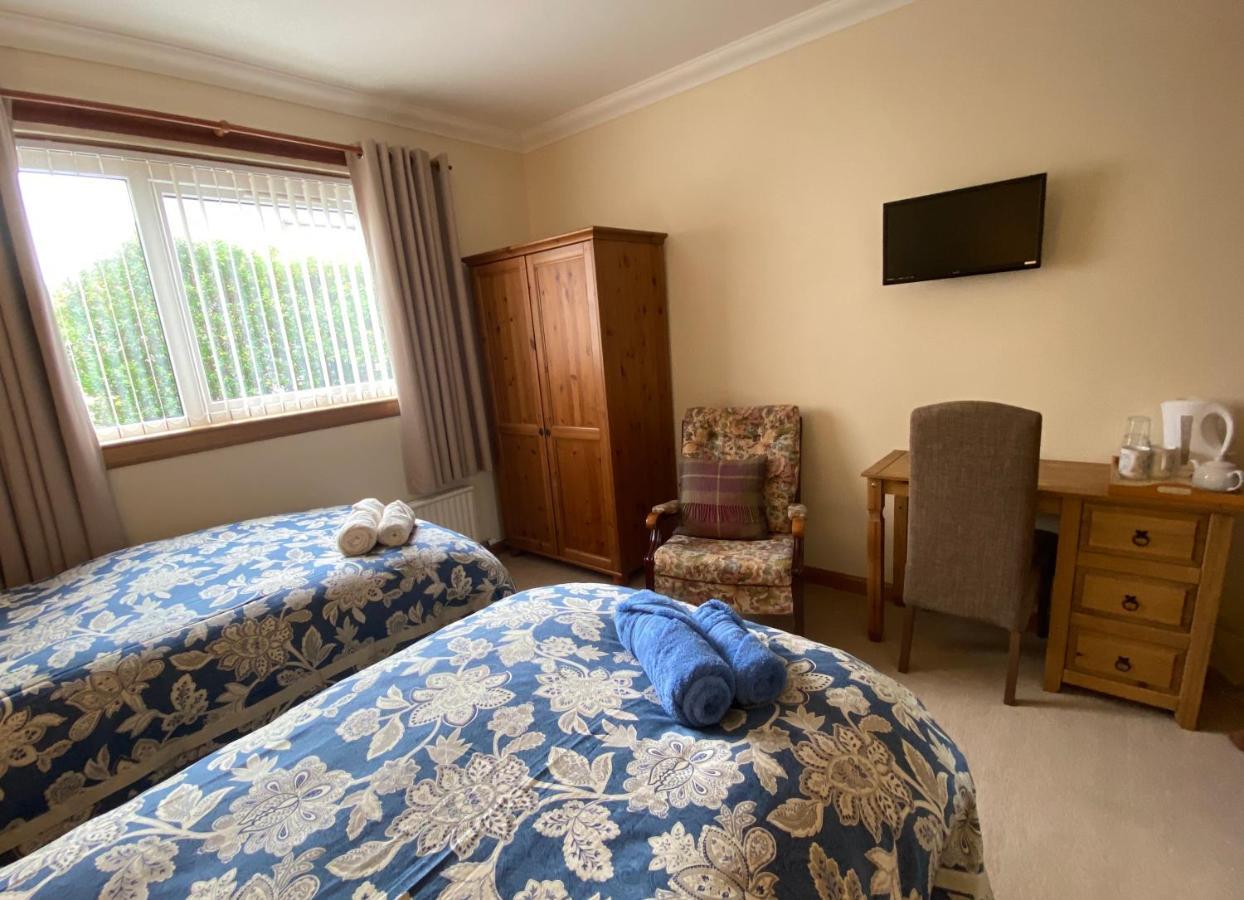 Manor House Bed & Breakfast Stornoway  Exterior photo